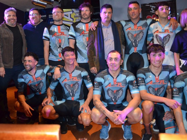 El equipo olavarriense Aspen Bici sale a pista